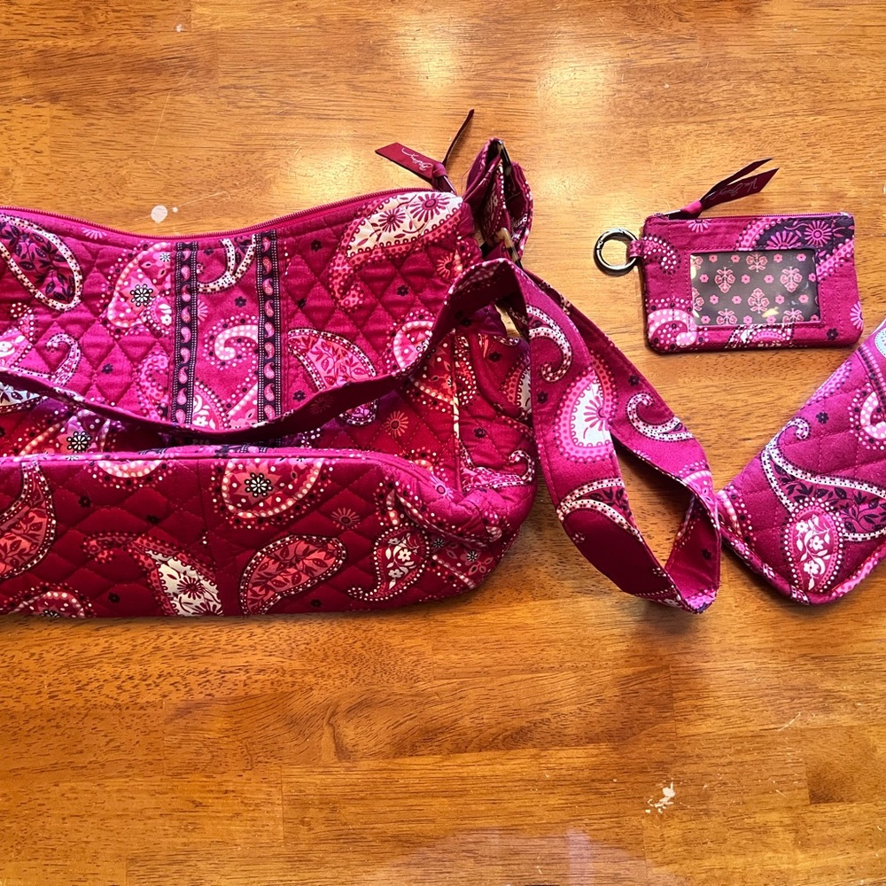 3 Piece Vera Bradley MESA RED RETIRED CrossBody/Double Glass Case/ID coin purse